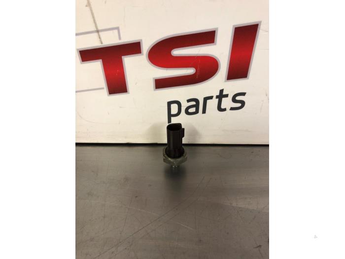 Gebruikte Oliedruk Schakelaar Audi S6 Avant (C7) 4.0 V8 TFSI Prijs € 12,00 Margeregeling aangeboden door TSI-Parts / Allmotorparts B.V.