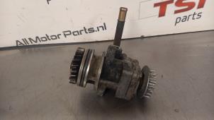 Gebruikte Stuurbekrachtiging Pomp Volkswagen Transporter/Caravelle T5 2.5 TDi 4Motion Prijs € 70,00 Inclusief btw aangeboden door TSI-Parts / Allmotorparts B.V.