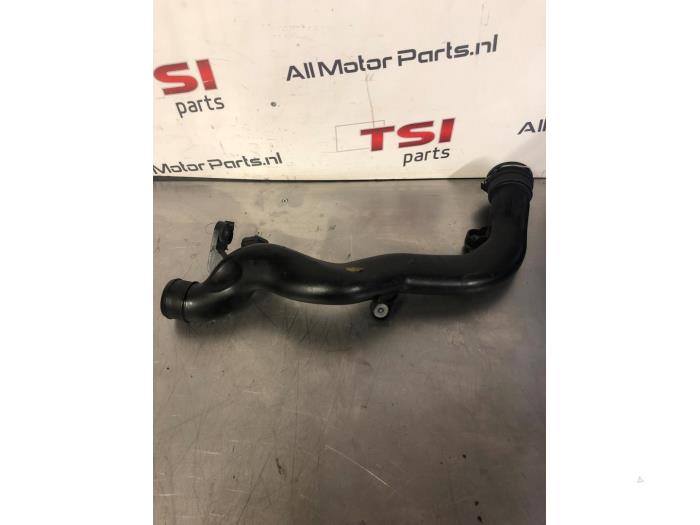 Gebruikte Intercooler Buis Volkswagen Touran (1T1/T2) 1.4 16V TSI 140 Prijs € 25,00 Margeregeling aangeboden door TSI-Parts / Allmotorparts B.V.