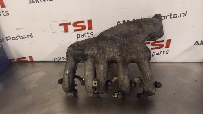 Gebruikte Spruitstuk Inlaat Volkswagen Transporter T5 2.5 TDi Prijs € 50,00 Margeregeling aangeboden door TSI-Parts / Allmotorparts B.V.