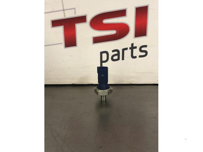 Gebruikte Oliedruk Schakelaar Volkswagen Tiguan Allspace (BW2) 2.0 TSI 16V 4Motion Prijs € 12,00 Margeregeling aangeboden door TSI-Parts / Allmotorparts B.V.