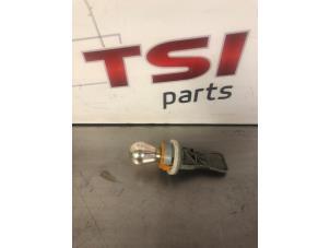Gebruikte Koplamp fitting Volkswagen Touran (1T3) 1.2 TSI Prijs € 9,99 Inclusief btw aangeboden door TSI-Parts / Allmotorparts B.V.