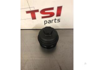 Gebruikte Oliefilter deksel Audi SQ5 (FYB/FYG) 3.0 TFSI V6 24V Prijs € 20,00 Inclusief btw aangeboden door TSI-Parts / Allmotorparts B.V.