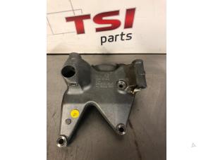 Gebruikte Dynamosteun onder Audi SQ5 (FYB/FYG) 3.0 TFSI V6 24V Prijs € 15,00 Inclusief btw aangeboden door TSI-Parts / Allmotorparts B.V.