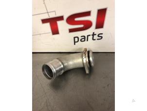 Gebruikte Waterpijp Audi S4 (B9) 3.0 TFSI V6 24V Prijs € 22,51 Inclusief btw aangeboden door TSI-Parts / Allmotorparts B.V.