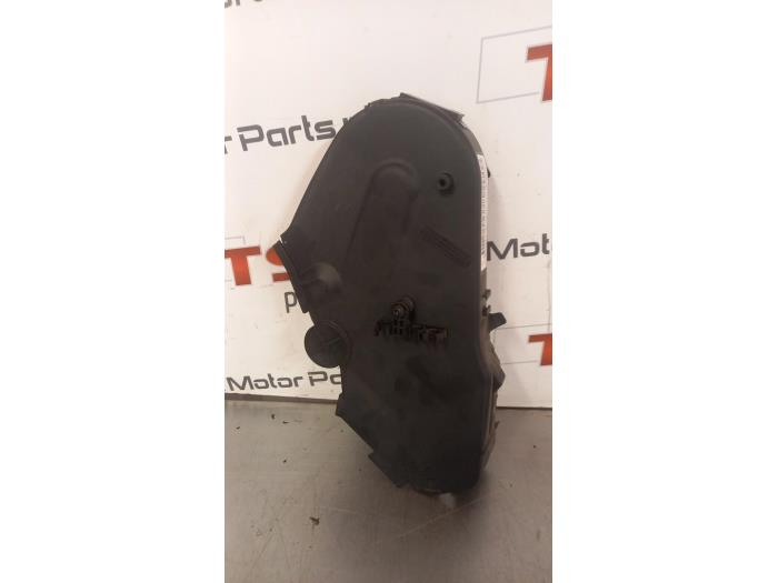 Gebruikte Distributiedeksel Audi A4 (B8) 2.0 TDI 16V Prijs € 15,00 Margeregeling aangeboden door TSI-Parts / Allmotorparts B.V.