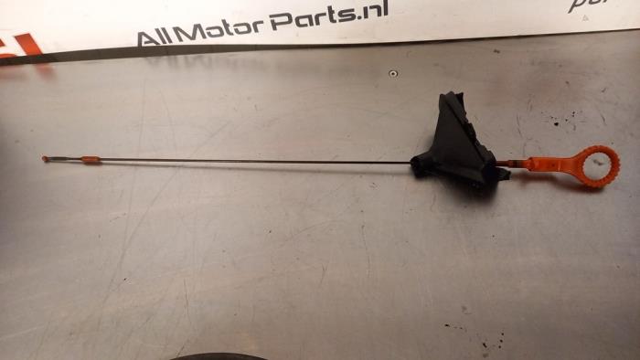 Gebruikte Olie Peilstok Volkswagen Tiguan (5N1/2) 1.4 TSI 16V 4Motion Prijs € 12,00 Margeregeling aangeboden door TSI-Parts / Allmotorparts B.V.
