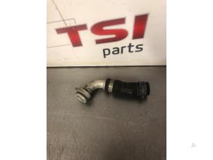 Gebruikte Waterpijp Audi S8 (D4) 4.0 V8 TFSI 32V Prijs € 25,00 Inclusief btw aangeboden door TSI-Parts / Allmotorparts B.V.