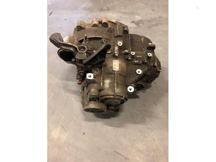Versnellingsbak van een Volkswagen Tiguan (5N1/2) 1.4 TSI 16V 2009