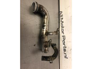 Gebruikte Waterpijp Mercedes C Estate (S205) C-200 2.0 Turbo 16V EQ Boost Prijs € 30,00 Inclusief btw aangeboden door TSI-Parts / Allmotorparts B.V.