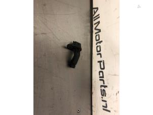 Gebruikte Krukas sensor Mercedes C Estate (S205) C-200 2.0 Turbo 16V EQ Boost Prijs € 20,00 Inclusief btw aangeboden door TSI-Parts / Allmotorparts B.V.