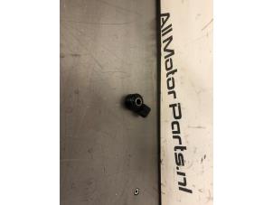 Gebruikte Sensor Pingel/klop Mercedes B (W246) 1.6 B-200 BlueEFFICIENCY Turbo 16V Prijs € 9,99 Inclusief btw aangeboden door TSI-Parts / Allmotorparts B.V.