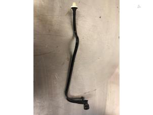 Gebruikte Leiding (diversen) Mercedes B (W246) 1.6 B-200 BlueEFFICIENCY Turbo 16V Prijs € 15,00 Inclusief btw aangeboden door TSI-Parts / Allmotorparts B.V.