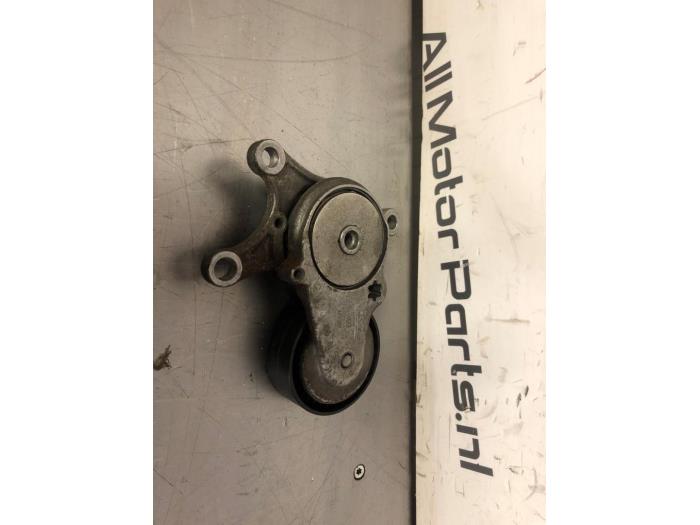 Gebruikte Spanrol Multiriem Mercedes B (W246/W242) 1.6 B-200 BlueEFFICIENCY Turbo 16V Prijs € 25,00 Margeregeling aangeboden door TSI-Parts / Allmotorparts B.V.