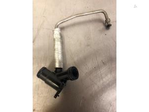 Gebruikte Koelwaterslang Mercedes B (W246) 1.6 B-200 BlueEFFICIENCY Turbo 16V Prijs € 25,00 Inclusief btw aangeboden door TSI-Parts / Allmotorparts B.V.