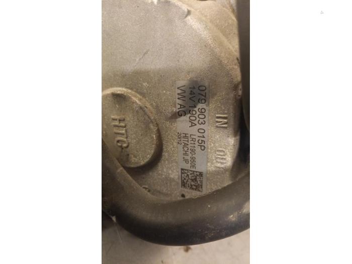 Dynamo van een Audi S6 (C7) 4.0 V8 TFSI 2013