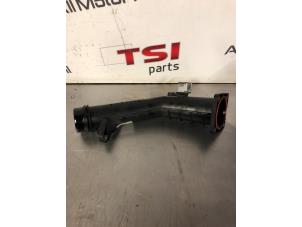 Gebruikte Luchtinlaat slang Mercedes B (W246) 1.6 B-200 BlueEFFICIENCY Turbo 16V Prijs € 30,00 Inclusief btw aangeboden door TSI-Parts / Allmotorparts B.V.