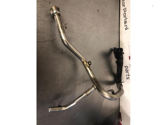 Gebruikte Waterpijp Mercedes B (W246/W242) 1.6 B-200 BlueEFFICIENCY Turbo 16V Prijs € 21,00 Margeregeling aangeboden door TSI-Parts / Allmotorparts B.V.