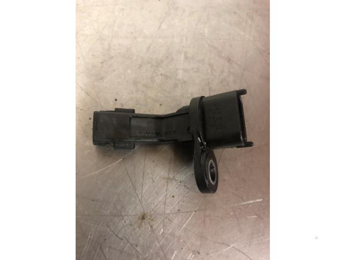 Gebruikte Krukas sensor Mercedes B (W246/W242) 1.6 B-200 BlueEFFICIENCY Turbo 16V Prijs € 25,00 Margeregeling aangeboden door TSI-Parts / Allmotorparts B.V.