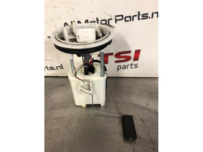 Gebruikte Tank element Pomp Volkswagen Golf Plus (5M1/1KP) 1.4 TSI 160 16V Prijs € 58,00 Margeregeling aangeboden door TSI-Parts / Allmotorparts B.V.