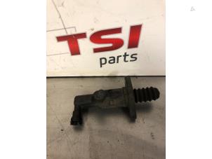 Gebruikte Koppeling Hulp Cilinder Volkswagen Golf Plus (5M1/1KP) 1.4 TSI 160 16V Prijs € 30,00 Inclusief btw aangeboden door TSI-Parts / Allmotorparts B.V.