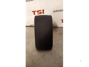 Gebruikte Armleuning Audi A3 Limousine (8VS/8VM) 1.4 TFSI ACT 16V Prijs € 60,50 Inclusief btw aangeboden door TSI-Parts / Allmotorparts B.V.