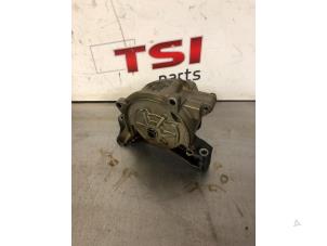 Gebruikte Oliepomp Volkswagen Golf VI (5K1) 1.4 TSI 160 16V Prijs € 70,00 Inclusief btw aangeboden door TSI-Parts / Allmotorparts B.V.
