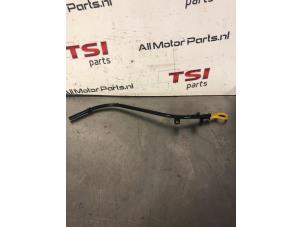 Gebruikte Peilstok Olie Volkswagen Golf VIII (CD1) 2.0 GTI Clubsport 16V Prijs € 25,00 Inclusief btw aangeboden door TSI-Parts / Allmotorparts B.V.