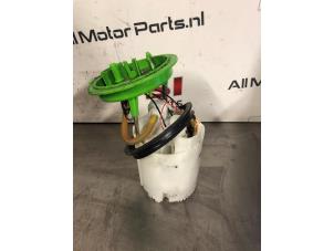 Gebruikte Tank element Pomp Volkswagen Golf VIII (CD1) 2.0 GTI Clubsport 16V Prijs € 85,00 Inclusief btw aangeboden door TSI-Parts / Allmotorparts B.V.