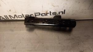 Gebruikte Gordel hoogteverstelling rechts-voor Audi A3 (8P1) 1.8 16V TFSI Prijs € 15,00 Inclusief btw aangeboden door TSI-Parts / Allmotorparts B.V.