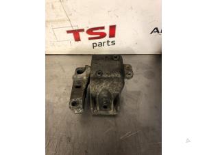 Gebruikte Motorsteun Volkswagen Golf IV (1J1) 1.8 20V Turbo Prijs € 17,50 Inclusief btw aangeboden door TSI-Parts / Allmotorparts B.V.