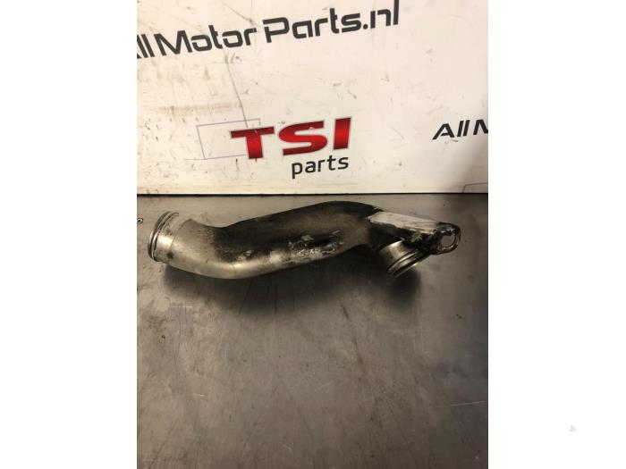 Gebruikte Intercooler Buis Volkswagen Golf IV (1J1) 1.8 20V Turbo Prijs € 25,00 Margeregeling aangeboden door TSI-Parts / Allmotorparts B.V.