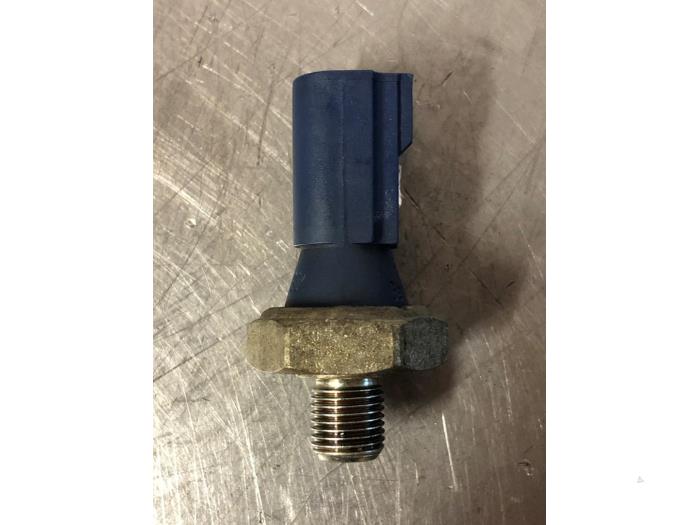 Oliedruk sensor van een Volkswagen Golf VII (AUA) 1.4 TSI 16V 2016