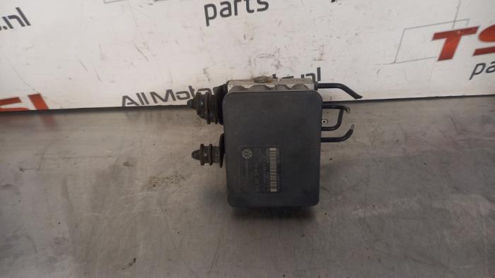 Gebruikte ABS Pomp Seat Leon (1P1) 2.0 TFSI Cupra 16V Prijs € 62,00 Margeregeling aangeboden door TSI-Parts / Allmotorparts B.V.