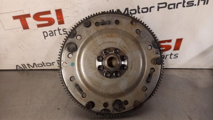 Gebruikte Starterkrans Audi A4 Allroad Quattro (B8) 2.0 TDI 16V Prijs € 50,00 Margeregeling aangeboden door TSI-Parts / Allmotorparts B.V.