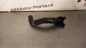 Gebruikte Waterpijp Audi A4 Allroad Quattro (B8) 2.0 TDI 16V Prijs € 12,40 Margeregeling aangeboden door TSI-Parts / Allmotorparts B.V.