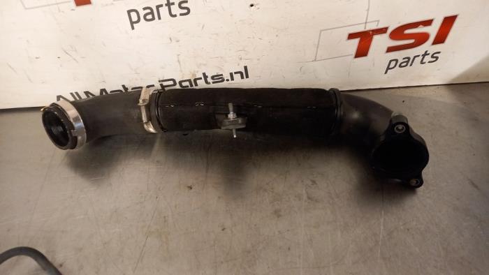 Gebruikte Intercooler Buis Audi A4 Allroad Quattro (B8) 2.0 TDI 16V Prijs € 33,00 Margeregeling aangeboden door TSI-Parts / Allmotorparts B.V.