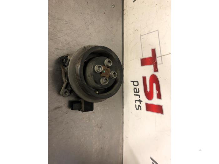 Gebruikte Waterpomp Volkswagen Golf Plus (5M1/1KP) 1.4 TSI 160 16V Prijs € 62,00 Margeregeling aangeboden door TSI-Parts / Allmotorparts B.V.