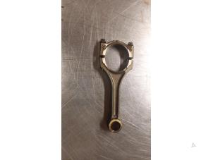 Gebruikte Drijfstang Audi RS 6 Avant (C7) 4.0 V8 TFSI 32V Prijs € 200,00 Inclusief btw aangeboden door TSI-Parts / Allmotorparts B.V.