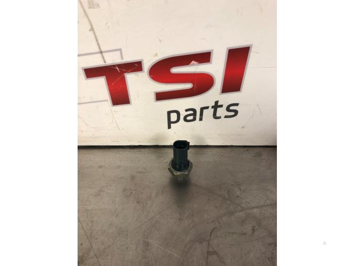 Gebruikte Oliedruk sensor Volkswagen Golf VII (AUA) 1.4 TSI 16V Prijs € 12,00 Margeregeling aangeboden door TSI-Parts / Allmotorparts B.V.