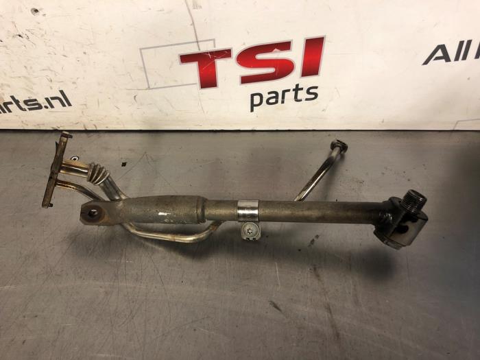 Gebruikte Oliedruk Leiding Volkswagen Golf VI Cabrio (1K) 1.6 TDI 16V BlueMotion Prijs € 30,00 Inclusief btw aangeboden door TSI-Parts / Allmotorparts B.V.