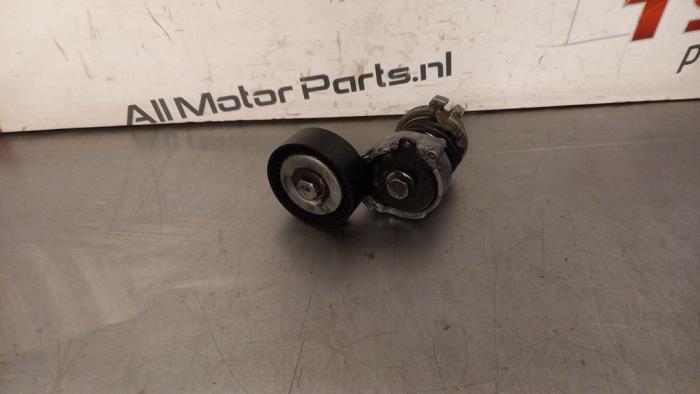 Gebruikte Spanrol Multiriem Volkswagen Polo IV (9N1/2/3) 1.2 12V Prijs € 17,00 Margeregeling aangeboden door TSI-Parts / Allmotorparts B.V.