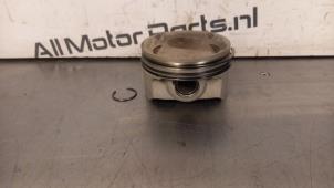 Gebruikte Zuiger Audi A8 (D4) 4.0 V8 32V 60 TFSI Quattro Prijs € 200,00 Inclusief btw aangeboden door TSI-Parts / Allmotorparts B.V.