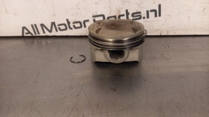 Gebruikte Zuiger Audi A8 (D4) 4.0 V8 32V 60 TFSI Quattro Prijs € 165,00 Margeregeling aangeboden door TSI-Parts / Allmotorparts B.V.