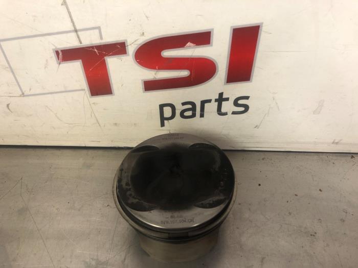 Gebruikte Zuiger Audi RS 6 Avant (C7) 4.0 V8 TFSI 32V Prijs € 145,00 Margeregeling aangeboden door TSI-Parts / Allmotorparts B.V.