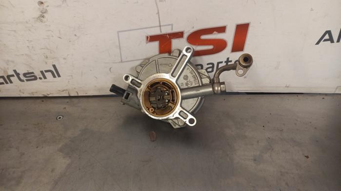 Gebruikte Vacuumpomp (Benzine) Audi RS 6 Avant (C7) 4.0 V8 TFSI 32V Prijs € 41,00 Margeregeling aangeboden door TSI-Parts / Allmotorparts B.V.