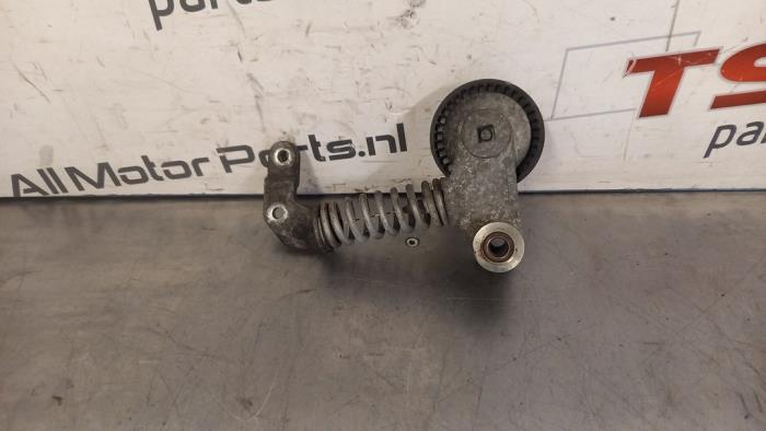 Gebruikte Spanrol Multiriem Audi RS 6 Avant (C7) 4.0 V8 TFSI 32V Prijs € 62,00 Margeregeling aangeboden door TSI-Parts / Allmotorparts B.V.