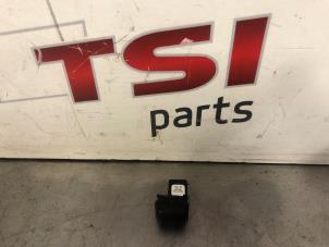 Gebruikte Lichtsensor Audi TT (8J3) 2.0 TFSI 16V Prijs € 9,99 Inclusief btw aangeboden door TSI-Parts / Allmotorparts B.V.