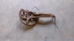 Gebruikte Fusee rechts-voor Volkswagen Touareg (7LA/7L6) 3.2 V6 24V Prijs € 50,00 Inclusief btw aangeboden door TSI-Parts / Allmotorparts B.V.