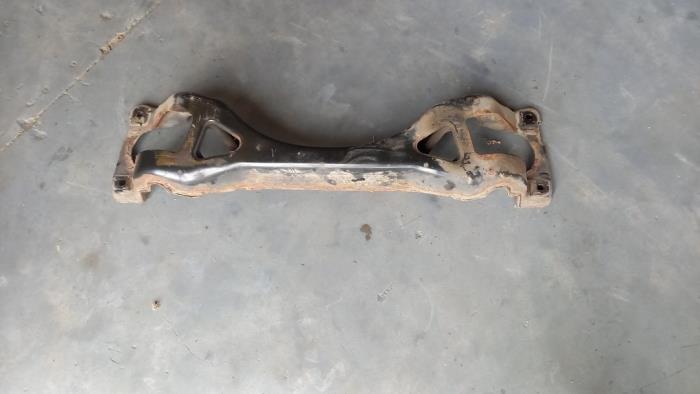 Gebruikte Subframe Volkswagen Touareg (7LA/7L6) 3.2 V6 24V Prijs € 33,00 Margeregeling aangeboden door TSI-Parts / Allmotorparts B.V.